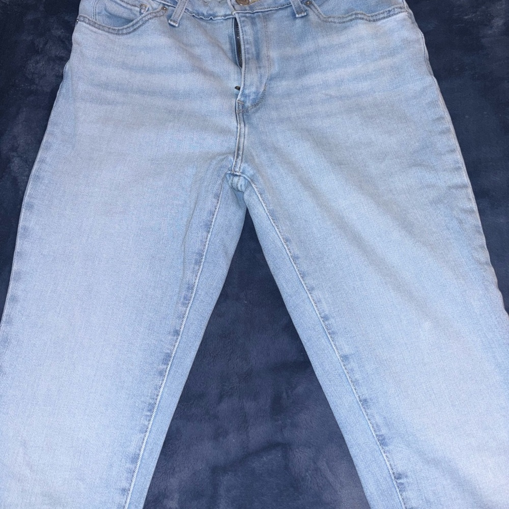 Levi's Women's Straight Leg high rise skinny Jeans in Light Blue